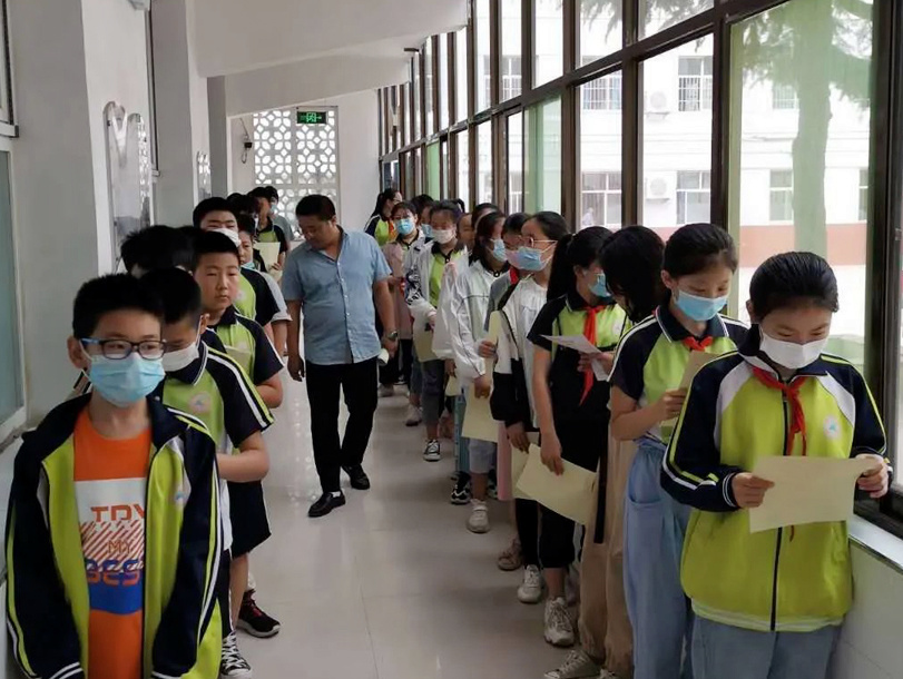 高(gāo)新區(qū)中小(xiǎo)學視(shì)力檢測公益行(xíng)